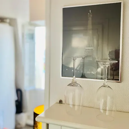 Chic Tour Eiffel Near Eiffel Tower 7th Floor Apartment Paris