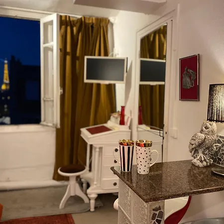 Chic Tour Eiffel Near Eiffel Tower 7th Floor Apartment *