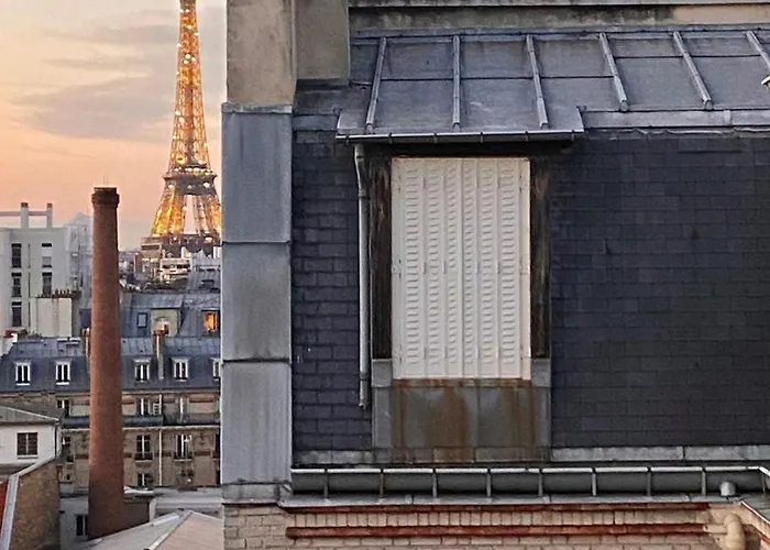 דירה Chic Tour Eiffel Near Eiffel Tower 7th Floor פריז